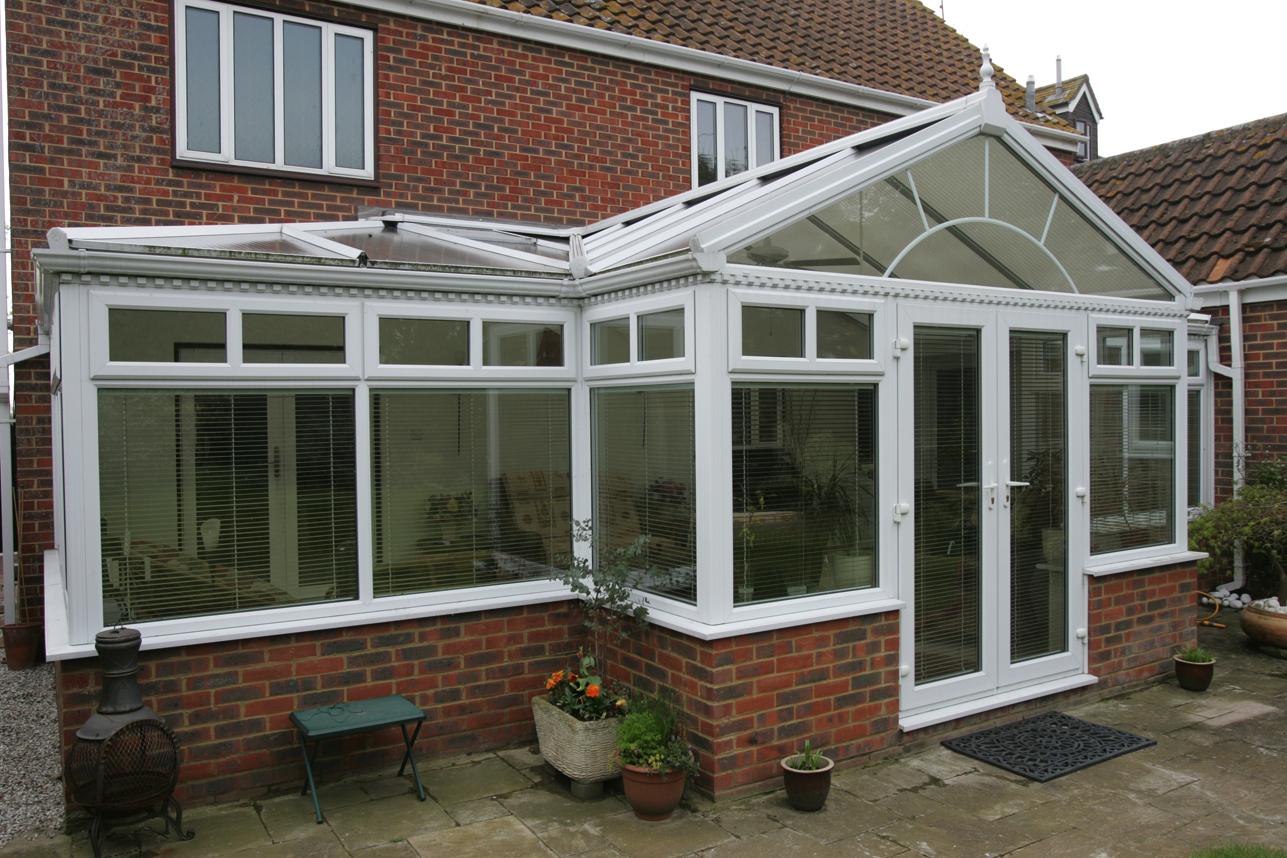 t-shape-conservatory-1-rugby-southam-warwickshire